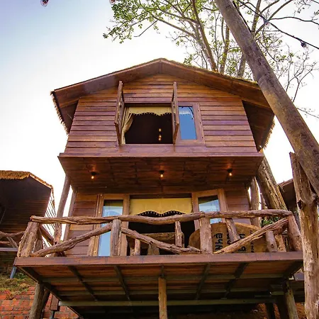 Nha Trong Ban - Homestay Mang Den Kon Von Kla Exterior photo