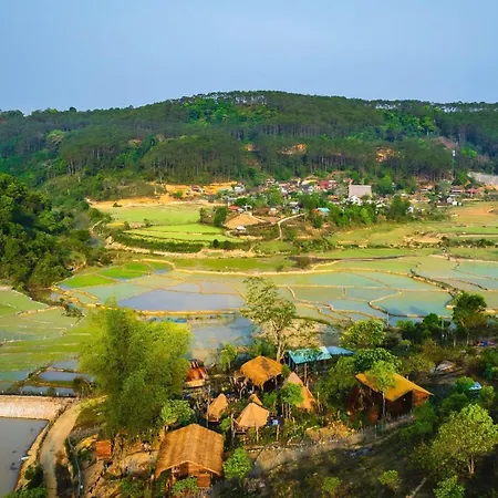 Nha Trong Ban - Homestay Mang Den Kon Von Kla Exterior photo