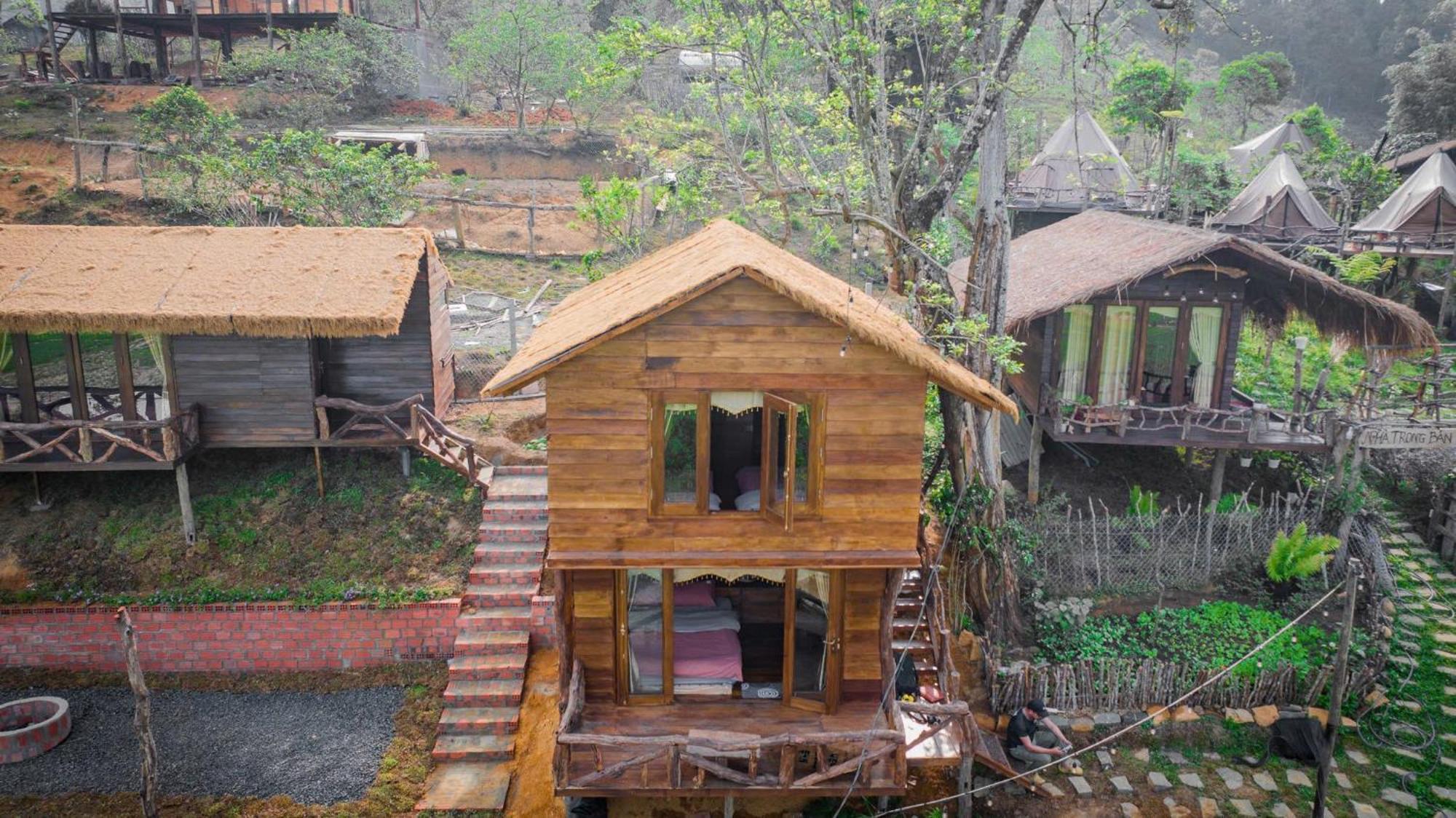 Nha Trong Ban - Mang Den